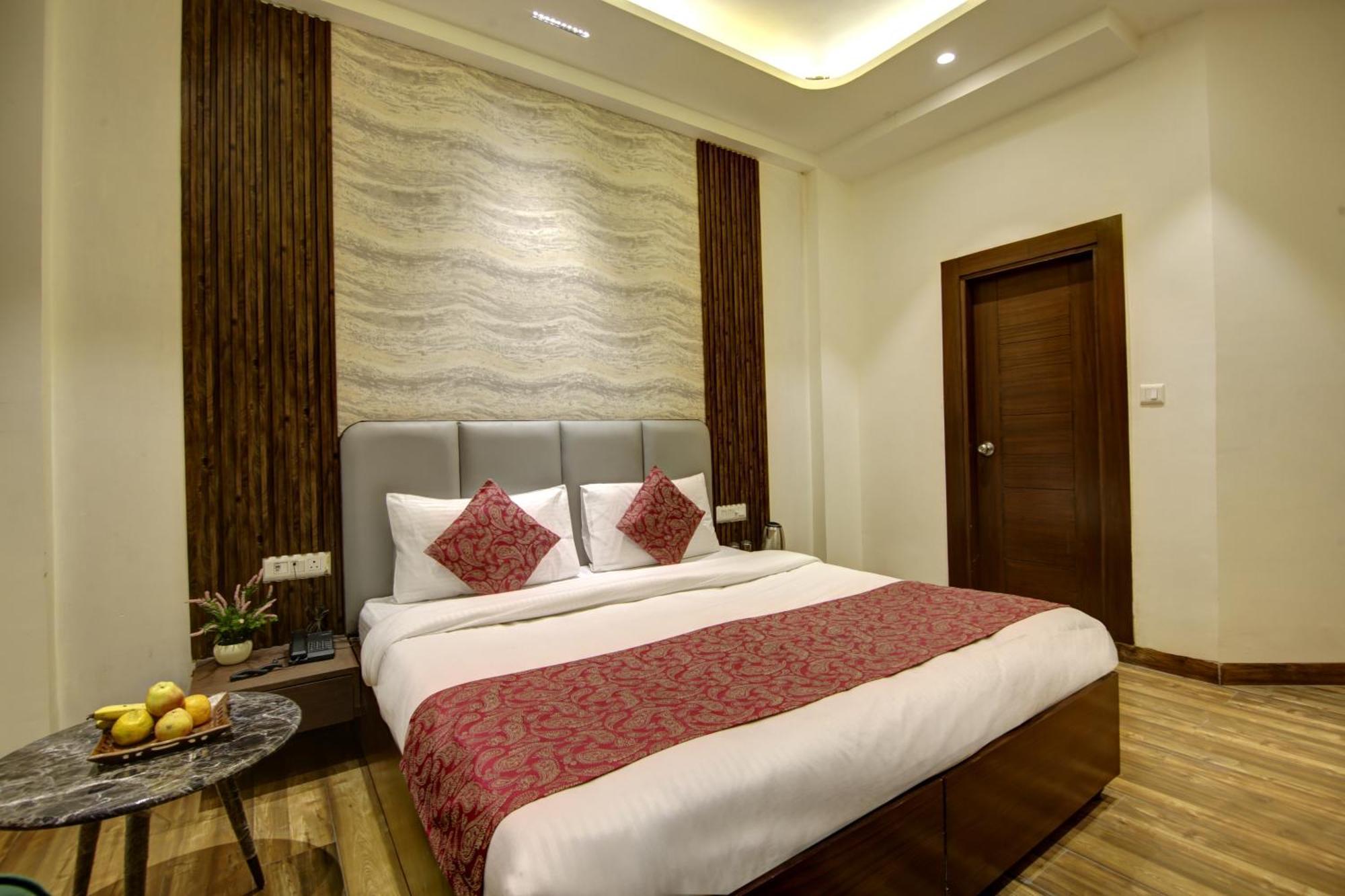 Hotel Kashish Plaza - 5 Mins From Metro Station Delhi  Luaran gambar