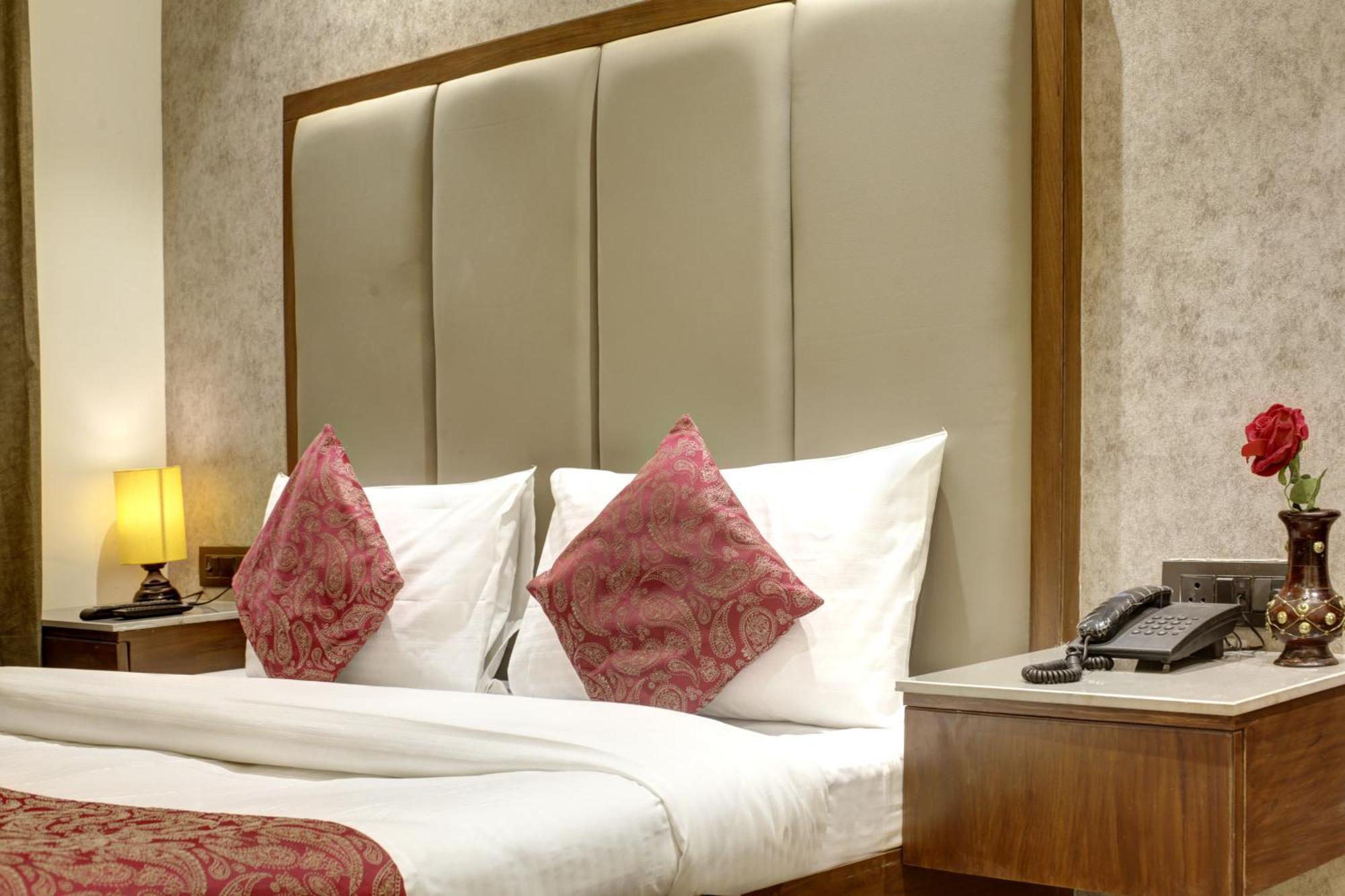 Hotel Kashish Plaza - 5 Mins From Metro Station Delhi  Luaran gambar