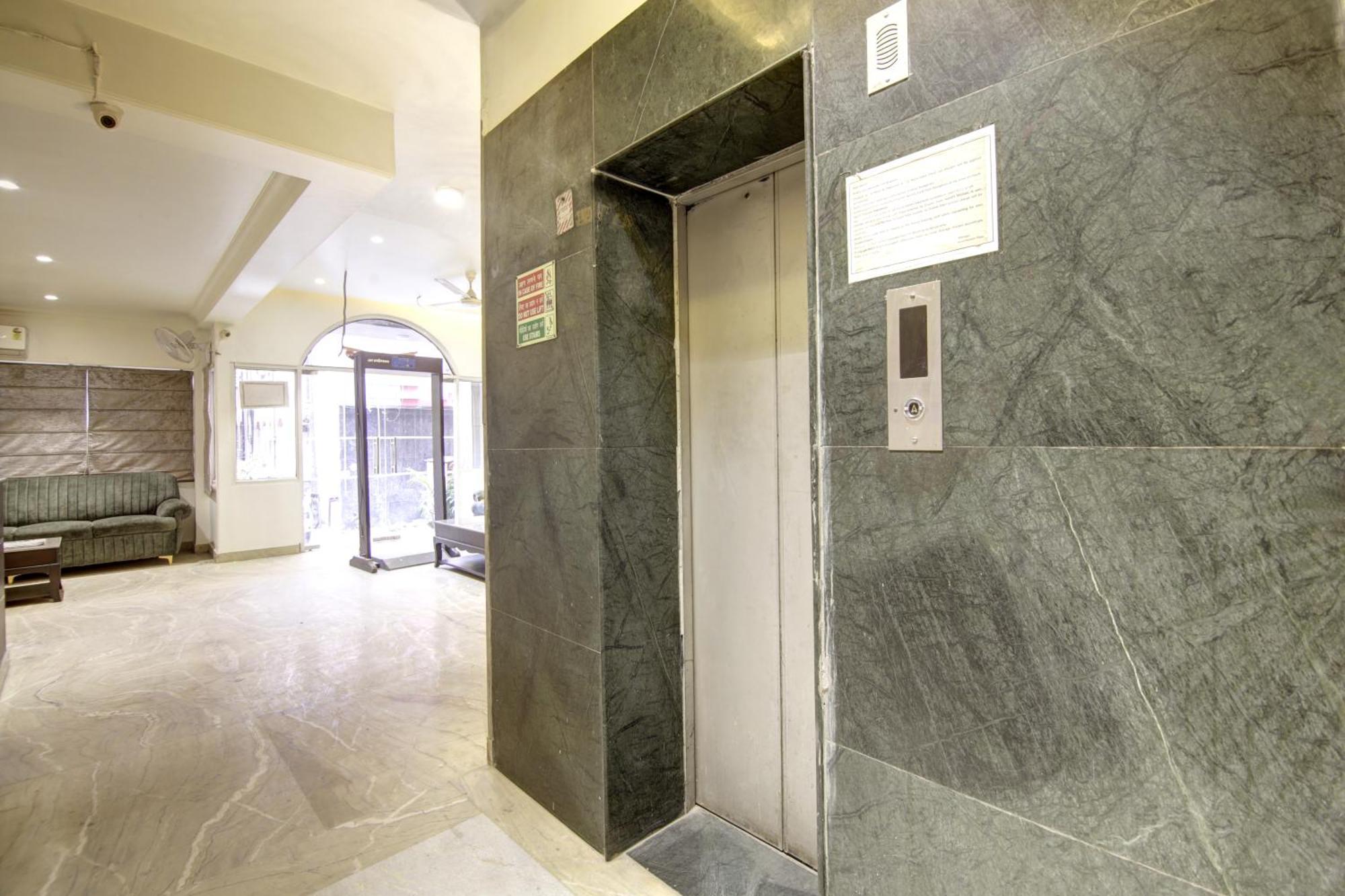 Hotel Kashish Plaza - 5 Mins From Metro Station Delhi  Luaran gambar