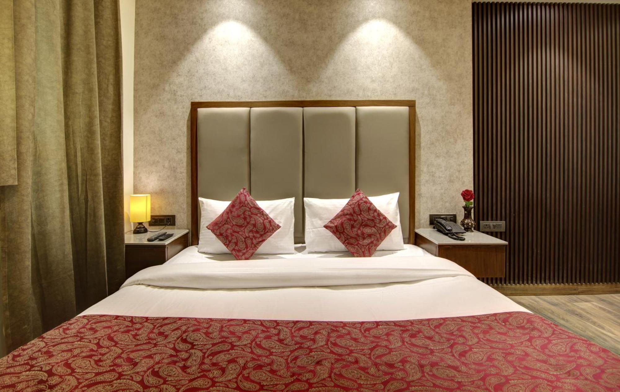 Hotel Kashish Plaza - 5 Mins From Metro Station Delhi  Luaran gambar