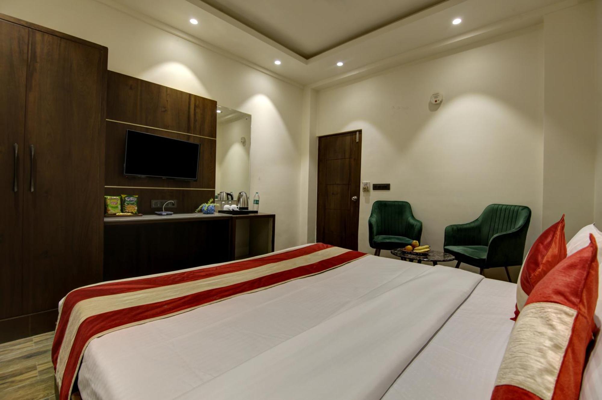 Hotel Kashish Plaza - 5 Mins From Metro Station Delhi  Luaran gambar