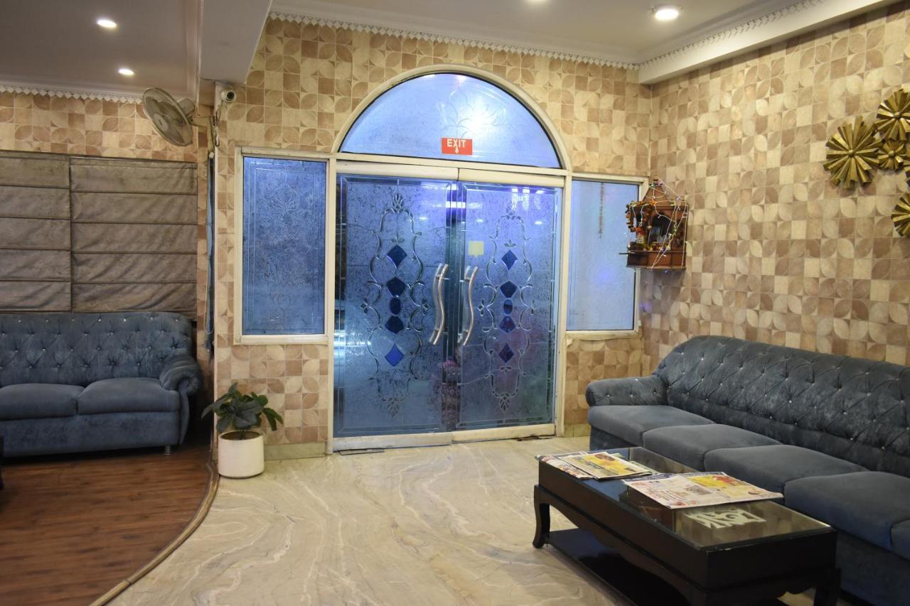 Hotel Kashish Plaza - 5 Mins From Metro Station Delhi  Luaran gambar