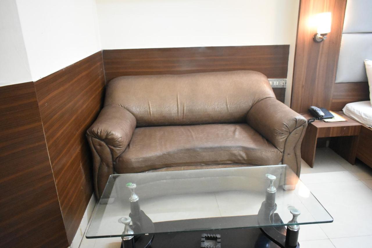 Hotel Kashish Plaza - 5 Mins From Metro Station Delhi  Luaran gambar